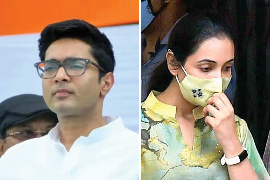 Delhi news: ED ने अभिषेक और उनकी पत्नी रुजिरा को भेजा समन , 9 अक्टूबर को पेश होने के लिए कहा