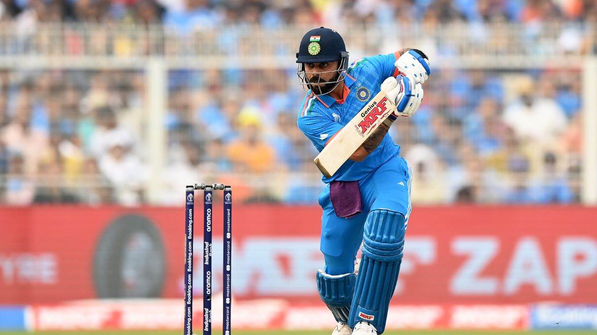 Sports news:विराट कोहली का ऐतिहासिक शतक, सचिन की सेंचुरी के रिकॉर्ड की बराबरी की