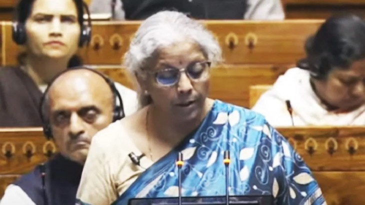 Budget2024:वित्त  मंत्री निर्मला सीतारमण का संसद में अंतरिम बजट पेश कर रही