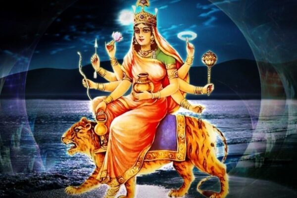 Chaitra Navratri 2024:नवरात्रि के तीसरे दिन मां चंद्रघंटा की उत्‍पत्ति कैसे हुई और कैसे करे उनकी आराधना