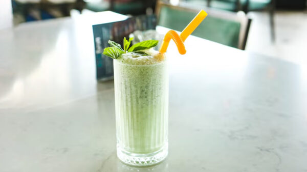 Fasting During Navratri: नवरात्रि में वजन घटाने के लिए कर रहें है उपवास, तो खाने में इन चीजों को करें शामिल