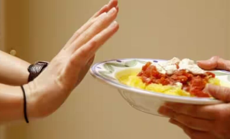 Sleeping hungry at night: वजन घटाने के लिए रात को सो रहे हैं भूखे पेट,जान लें बॉडी पर क्‍या पड़ेगा असर?