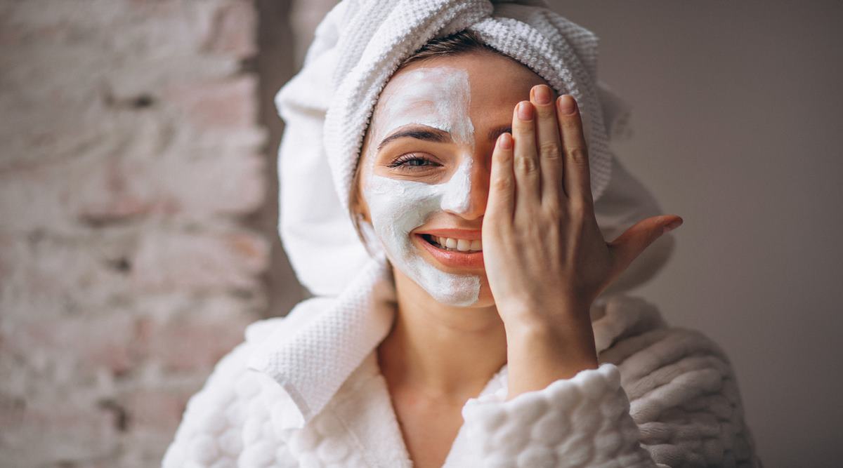 Face has become dark due to tanning : टैनिंग से काला हो गया है चेहरा, हफ्ते में 2 दिन करें ये काम