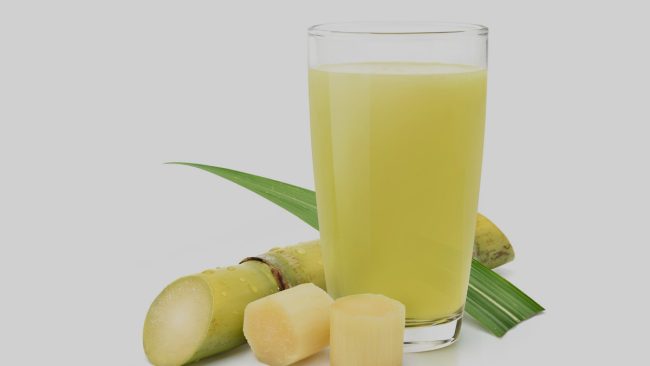Sugarcane juice: गर्मियों में गन्‍ने का रस है वरदान,सुबह उठ कर पी लें, पूरे दिन रहेंगे हाइड्रेट