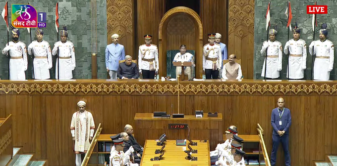 President Draupadi Murmu Speech: पूर्वोत्तर से आपातकाल, पेपर लीक से डिफेंस सेक्टर तक ......मोदी 3.O का विजन, राष्ट्रपति के अभिभाषण की अहम बातें