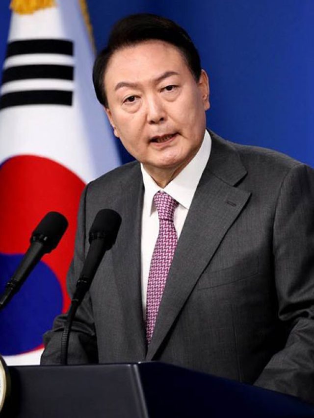 क्‍या होता है मार्शल लॉ,जिसको लेकर दक्षिण कोरियाई राष्ट्रपति पर महाभियोग चलाने का दबाव है